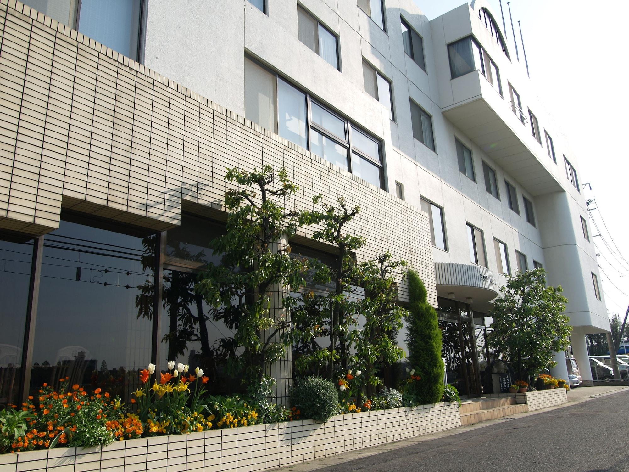טויוטה Business Hotel Kosanagi מראה חיצוני תמונה